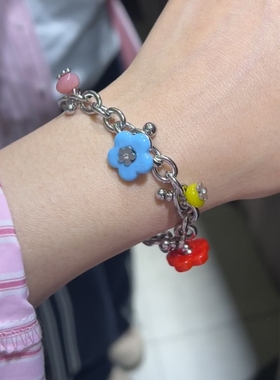 LYUMIN原创设计彩色小花朵趣味钛钢拼接琉璃百搭手链