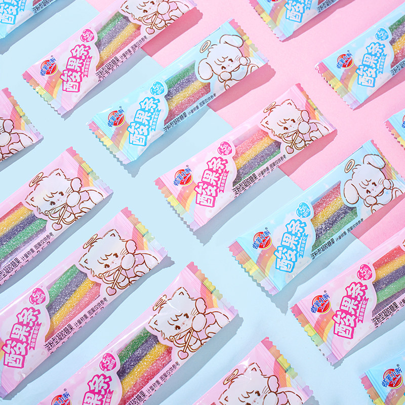 蜡笔小新50条彩虹软糖酸条橡皮糖儿童糖果零食婚庆喜糖5%复原果汁