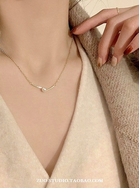 女小众轻奢金色珍珠项链毛衣链