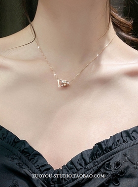 D字母项链钛钢女不掉色
