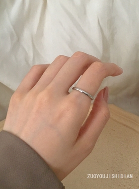 简约ins风博主同款光面钛钢戒指