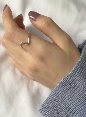 ins银几何波纹冷淡风情侣戒指