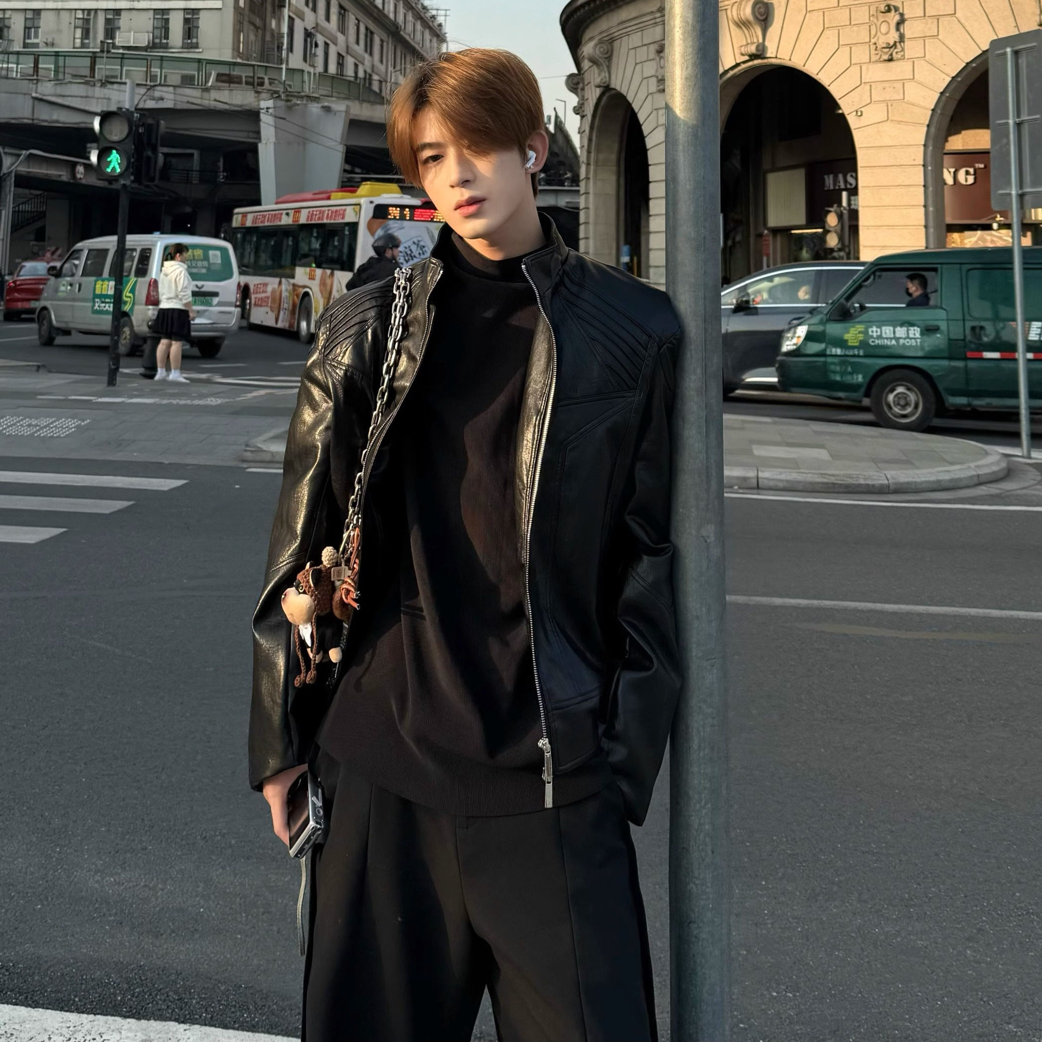 25秋冬高定款 金属骨骼 哥斯拉立领机车超帅PU外套夹克男女同款,淘宝优惠券,粉丝福利购,淘宝优惠卷