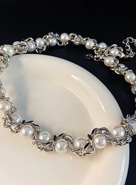 欧美珍珠缠绕锁骨链男小众设计高级感钛钢项链choker颈链毛衣链潮