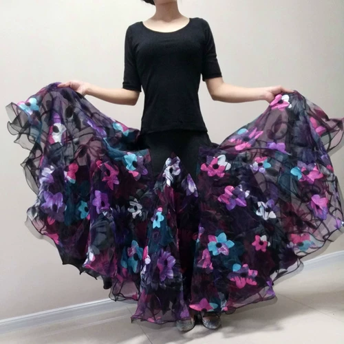 Индивидуальная новая современная танце