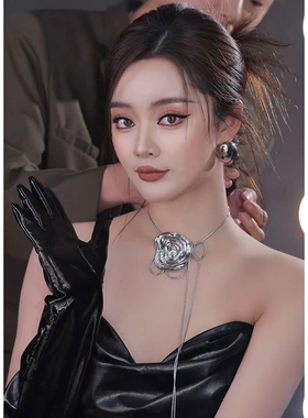 康康造型新娘项链耳环轻奢高级感颈链锁骨链礼服晨袍旅拍照耳饰品