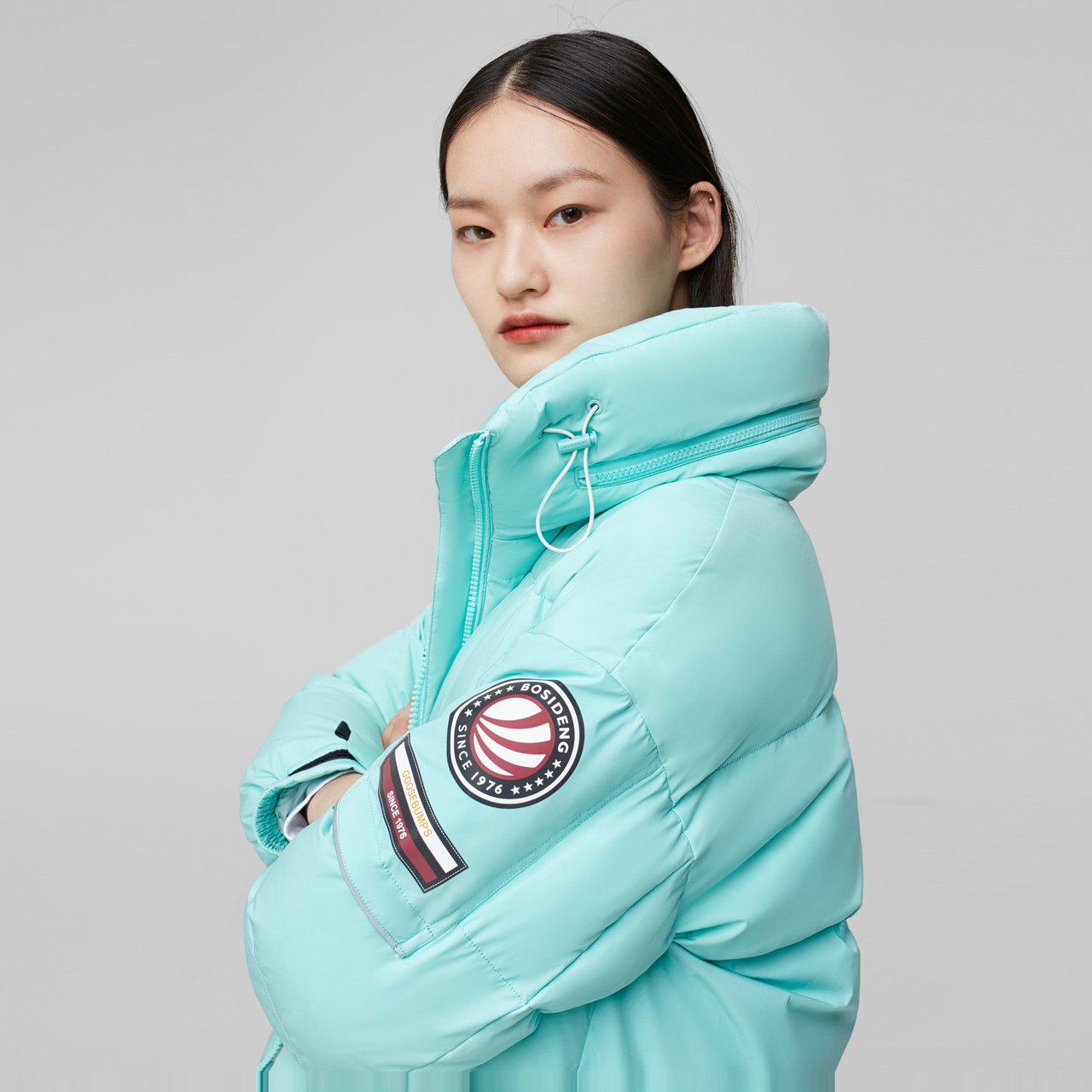 波司登奥莱新款高端气质女士撞色面包服保暖御寒品质抑菌羽绒服 波司登奥莱新款高端气质女士撞色面包服保暖御寒品质抑菌羽绒服