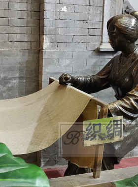 玻璃钢铸铜宣传民俗纺织妇女摆件