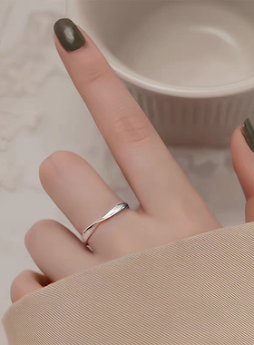 ins风时尚女戒指小众设计个性轻奢高级感开口指环冷淡风素圈925银