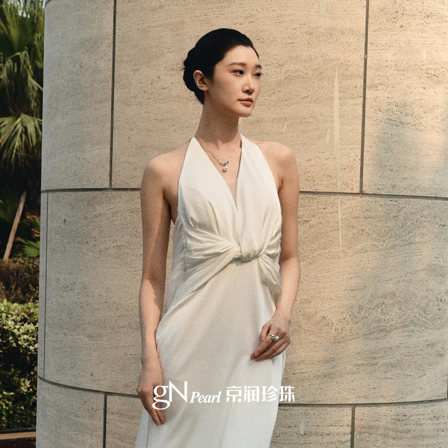 The first new product at the Consumer Expo is Jingrun Bingrun Red Plum and Australian White Seawater Pearl 925 Silver Necklace Ring Round L