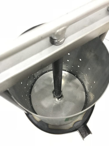 家用手动榨油机压榨猪油渣中药压蜂蜜榨汁酒糟铁质小型钢板压榨机 - 图0