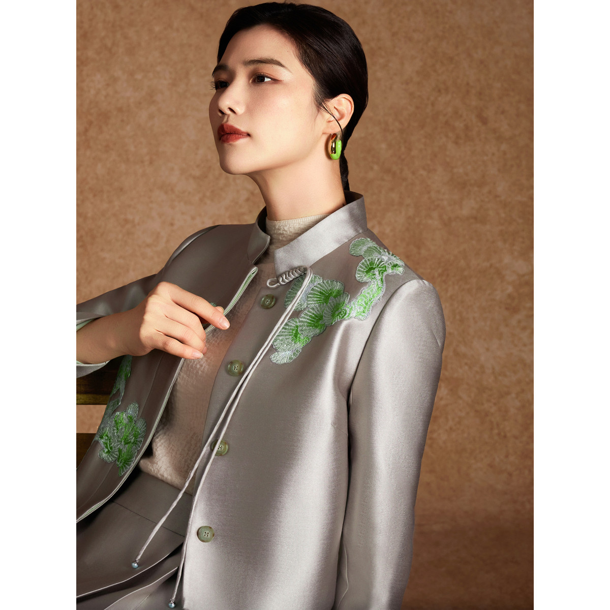 【诗意美学】粉蓝衣橱2026春女新款通勤精致刺绣短外套半身裙套装,淘宝优惠券,粉丝福利购,淘宝优惠卷