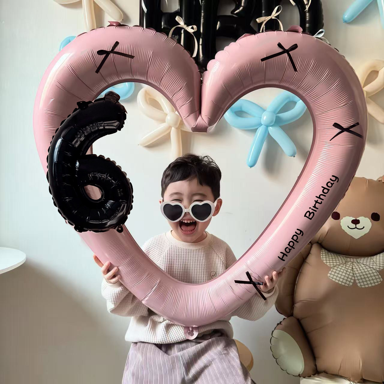 粉色生日派对镂空大爱心铝膜相框儿童装饰气球拍照道具男女孩布置,淘宝优惠券,粉丝福利购,淘宝优惠卷