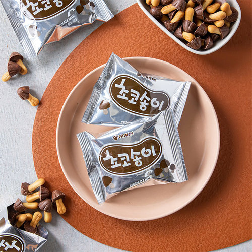 韩国进口食品好丽友黄蘑菇巧克力饼干50g蘑菇力网红分享解馋零嘴 - 图1