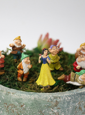 白雪公主小矮人卡通风树脂摆件