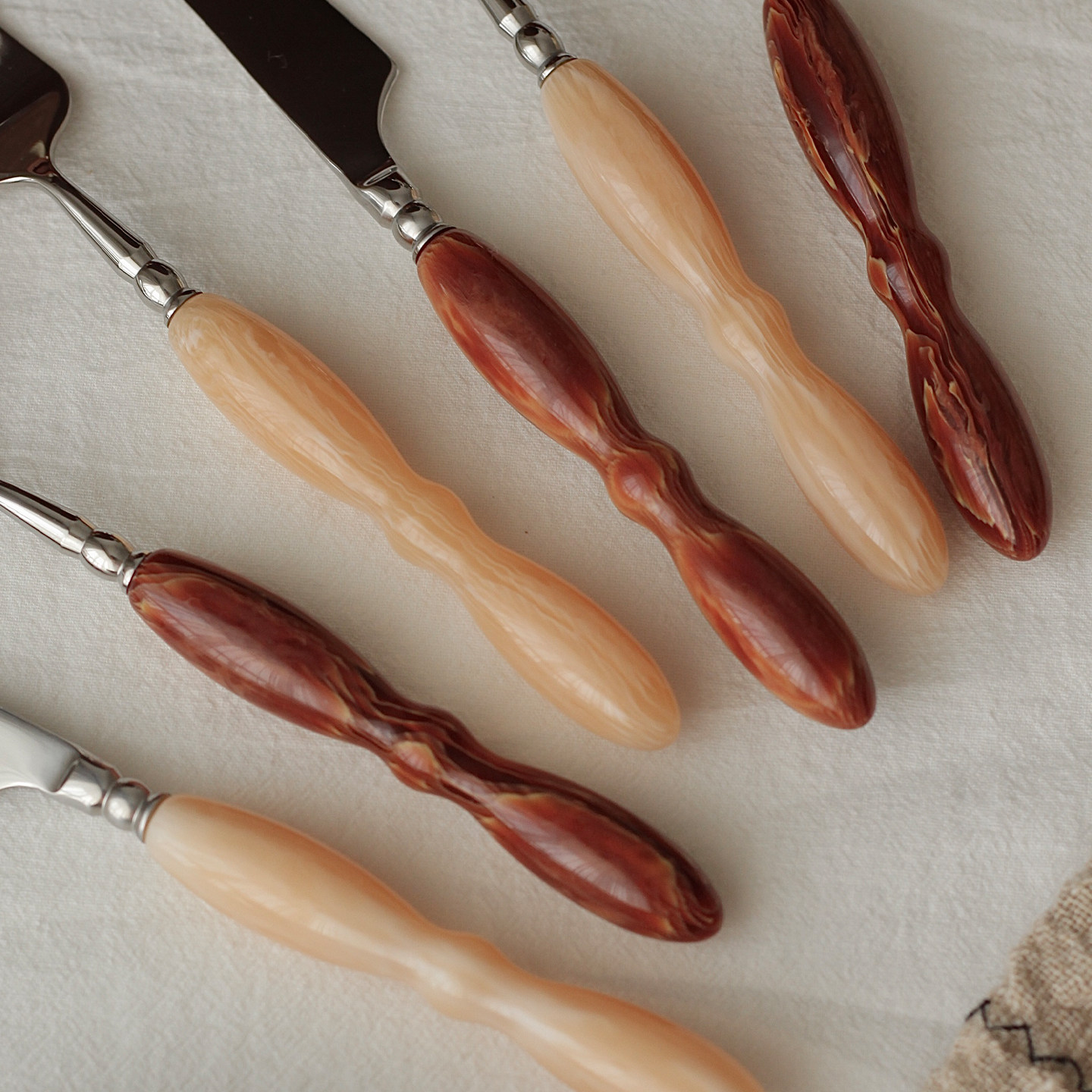 胡桃集市 高颜值法式刀叉勺三件套高档餐具牛排刀主餐叉304不锈钢,淘宝优惠券,粉丝福利购,淘宝优惠卷