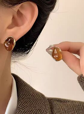 咖色耳饰女美拉德轻奢复古高级感