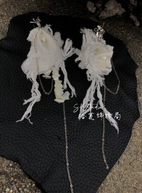 拾荒饰物局白色立体棉布保色抗氧化不对称流苏天然白贝耳饰银针