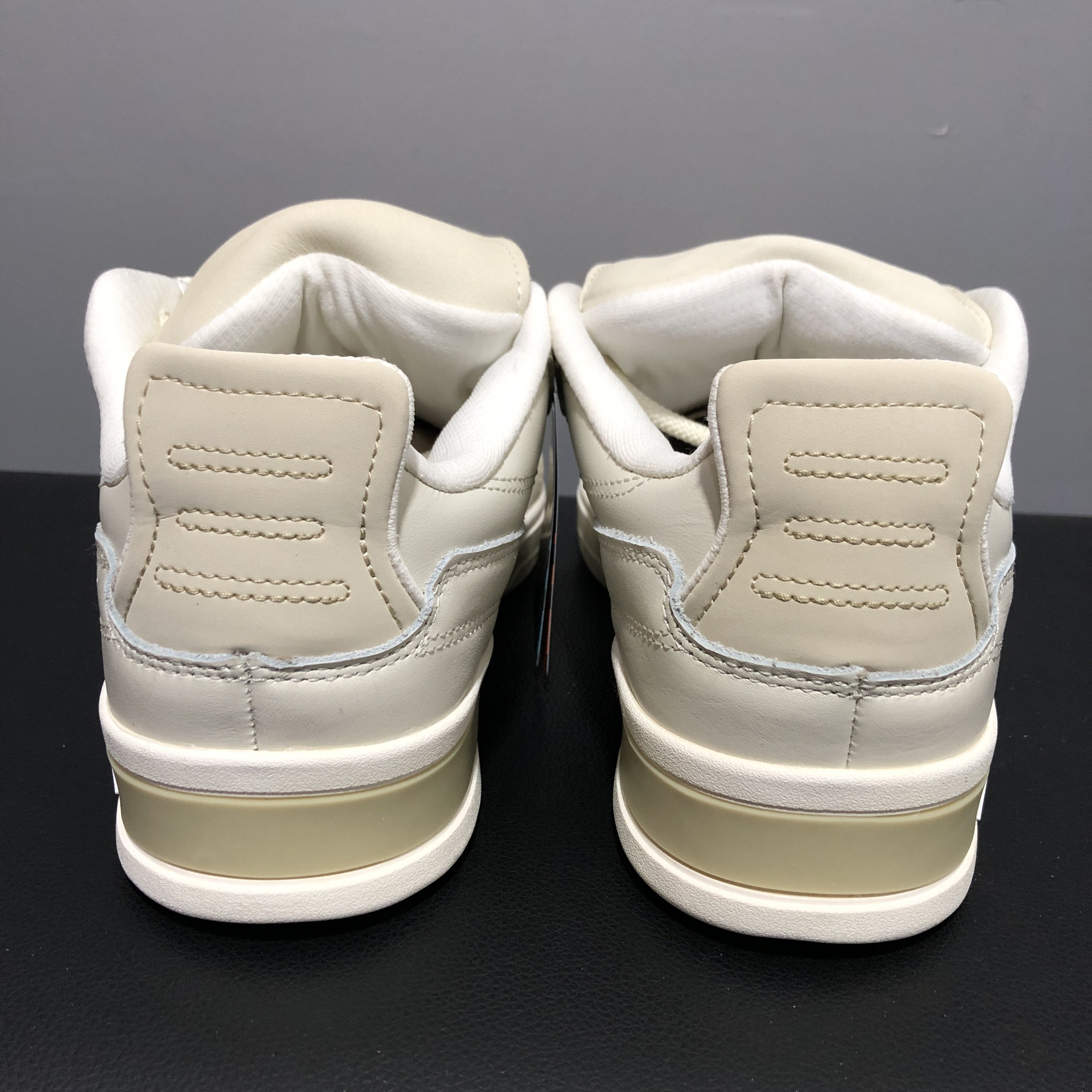 安踏男鞋骜驭板鞋皮面防水防滑舒适耐磨休闲低帮滑板鞋112238073,淘宝优惠券,粉丝福利购,淘宝优惠卷