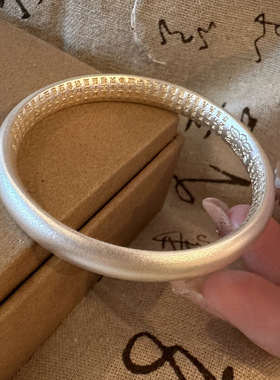 百年银坊足银999闭口描金内莲花