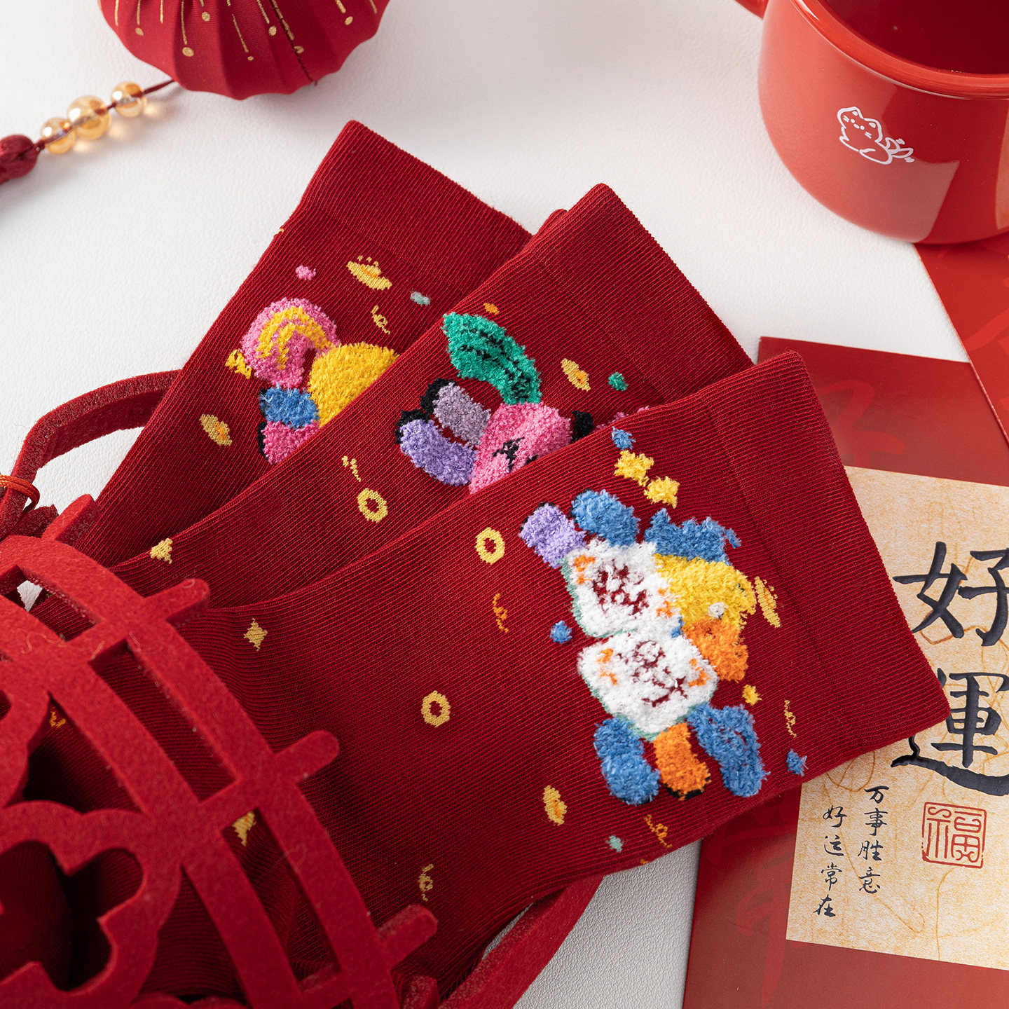 会起球的袜子 新年红色女士中筒袜 2026年马年喜庆本命年卡通棉袜,淘宝优惠券,粉丝福利购,淘宝优惠卷