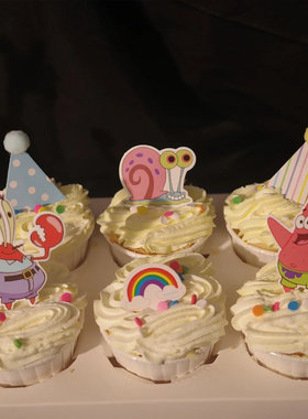 黄色生日主题甜品台装饰插件海绵宝宝蟹老板派大星蛋糕装扮小摆件