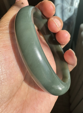 57.5圈新疆和田玉籽料沙枣青手镯老熟油糯天然蓝调无暇收藏镯子