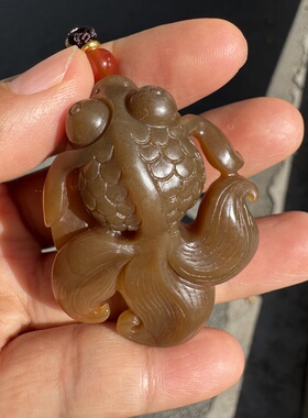 新疆和田玉糖玉金鱼挂件且末金山红糖油糯无瑕富贵有余男女挂坠