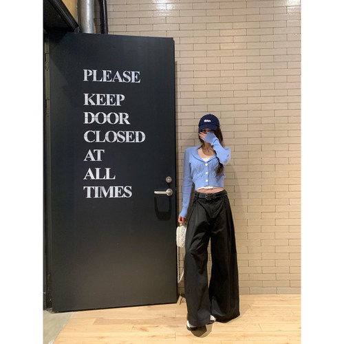 Thas9i九亿 设计感打褶挺括宽松直筒工装裤女休闲阔腿黑色伞兵裤 - 图0