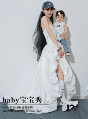 影楼写真全家福摄影服装家庭装三口亲子装影楼拍照写真套装清新