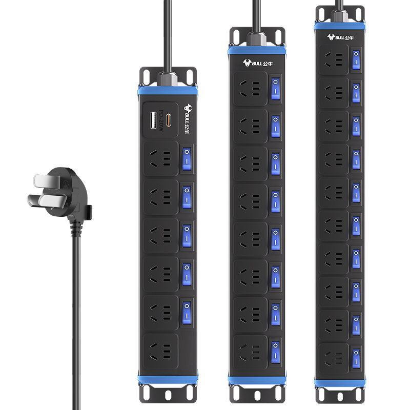 公牛pdu电竞插排防雷机柜功率工业电脑桌插座专用桌面分控接线板