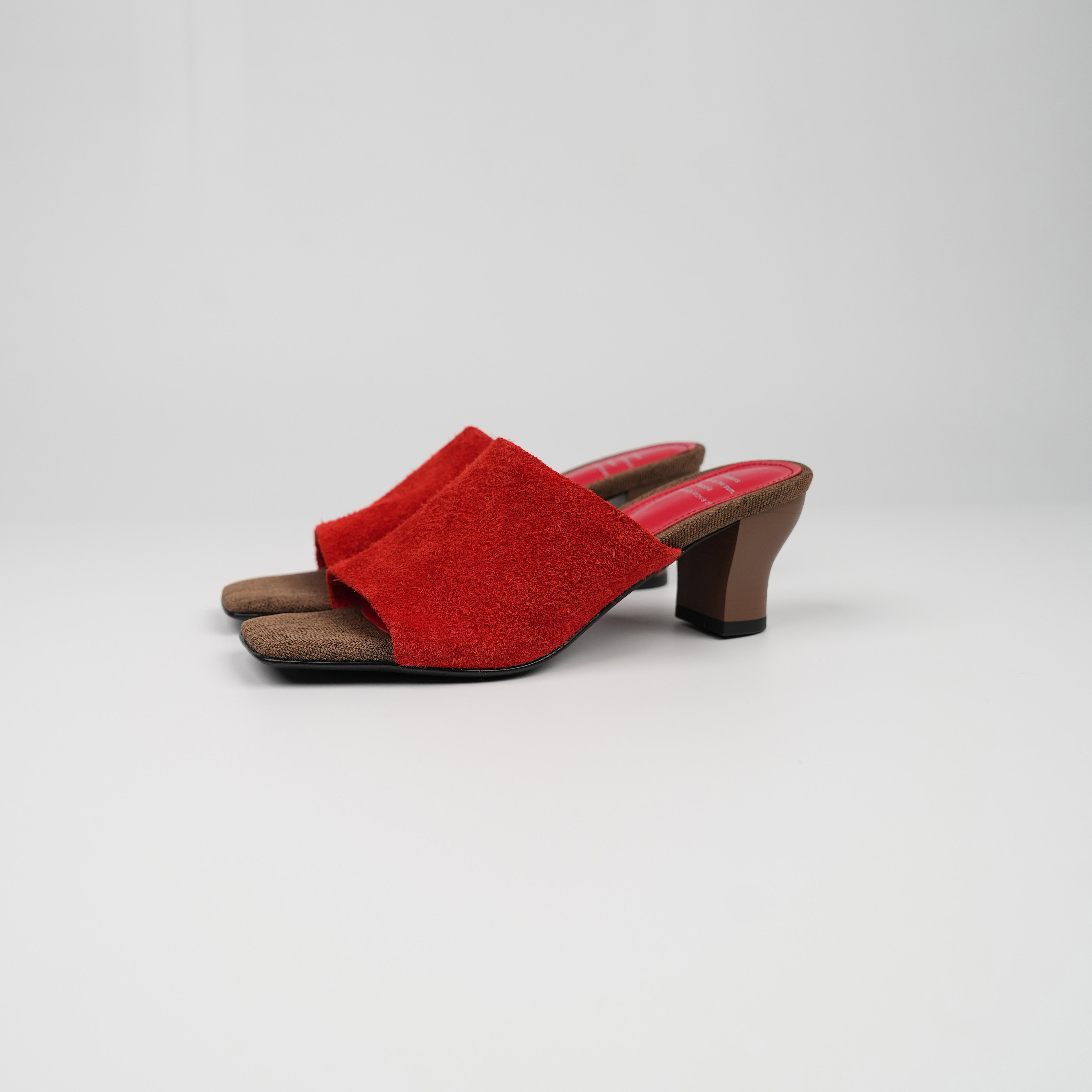 Fermina 轻复古牛皮露趾一字拖鞋女夏外穿简约粗跟高跟凉拖度假拖,淘宝优惠券,粉丝福利购,淘宝优惠卷