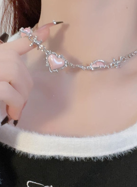 桃之夭夭荆棘粉色爱心项链女可爱少女心夏天甜美锁骨链颈链轻奢