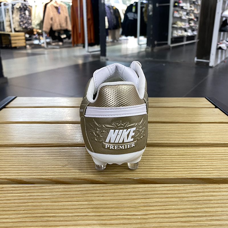 正品Nike/耐克男子新款轻便AG钉鞋运动实战足球鞋 AT5889-200 - 图1