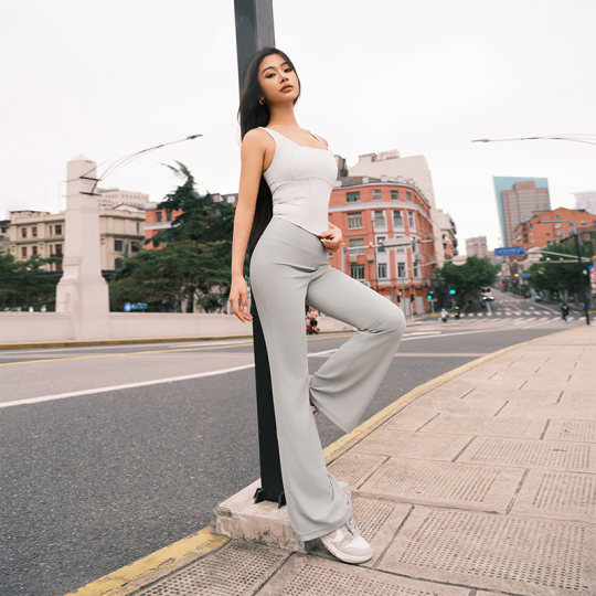 Aria Leisure 微喇瑜伽裤女春季吸湿排汗宽松运动裤健身套装跑步