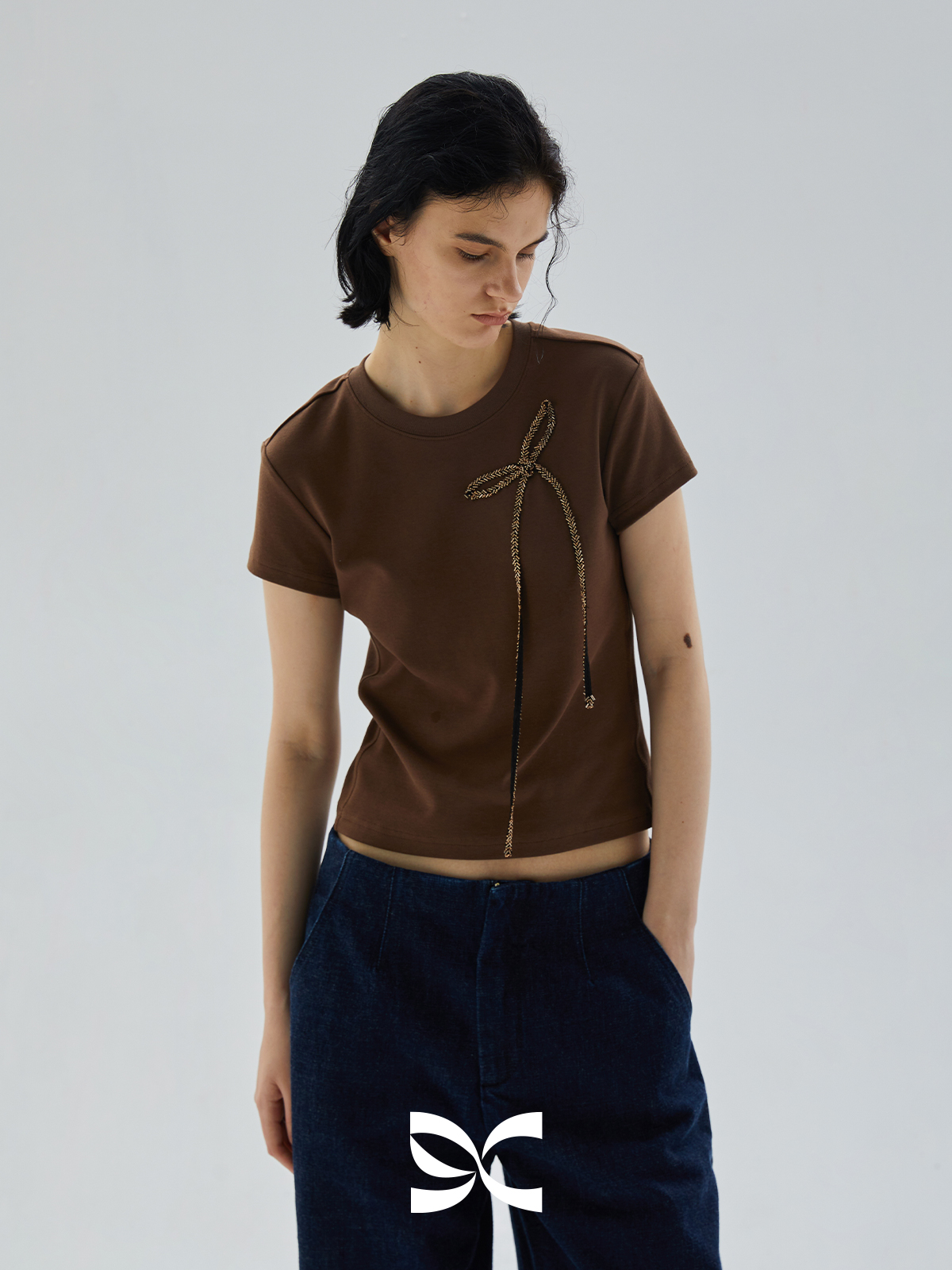 square circle方圆手工钉珠蝴蝶结T恤短款修身百搭夏季圆领短袖 - 图1