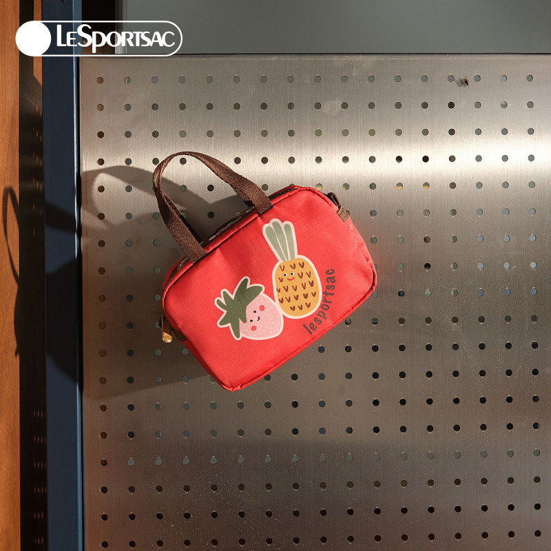 LeSportsac乐播诗新款Trendy潮流系列可爱熊猫头手拎包手拿包,淘宝优惠券,粉丝福利购,淘宝优惠卷