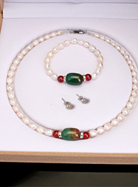 天然淡水珍珠项链送妈妈送婆婆长辈中老年高端母亲节礼物三件套女