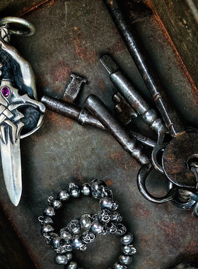 渡鸦五周年纪念款暗黑觉醒银吊坠