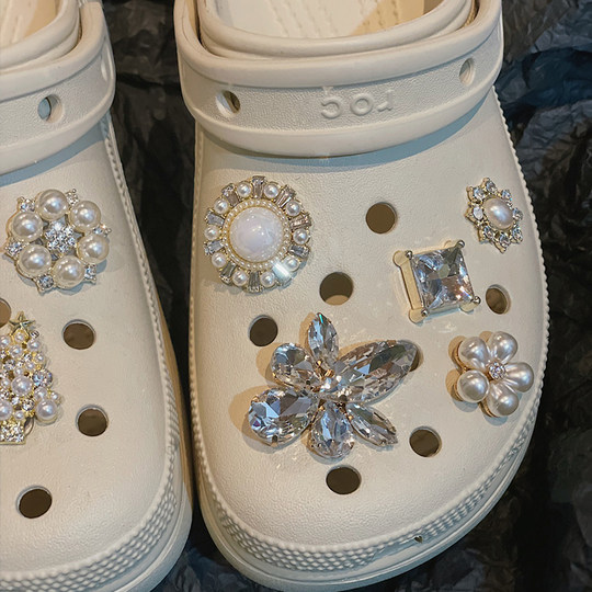 适配洞洞鞋配饰鞋花卡骆驰crocs高级感云朵卡扣装饰配件卡洛驰diy