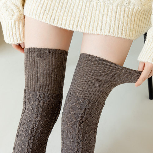 燕麦色加厚过膝袜女秋冬麻花纹长袜含羊毛大腿袜长筒袜堆堆袜子 - 图3