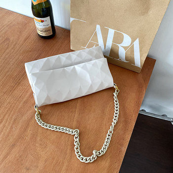 ຖົງຂີ້ແຮ້ geometric ຝຣັ່ງສໍາລັບແມ່ຍິງ summer 2024 ຄົນອັບເດດ: ໃຫມ່ versatile rhombus chain bag textured shoulder crossbody bag