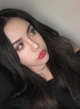 欧美街拍钻石项链超模同款