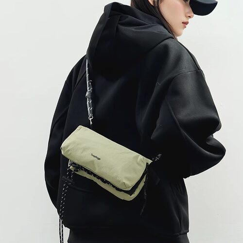 3.2花曦家新品 男包袋女单肩斜挎包小方包2025韩版森系挎包潮休闲 - 图3