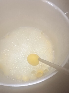 店推【金蚕蚕丝皂】松弛熟龄肌用润感洁面洗脸精油香皂冷制手工皂