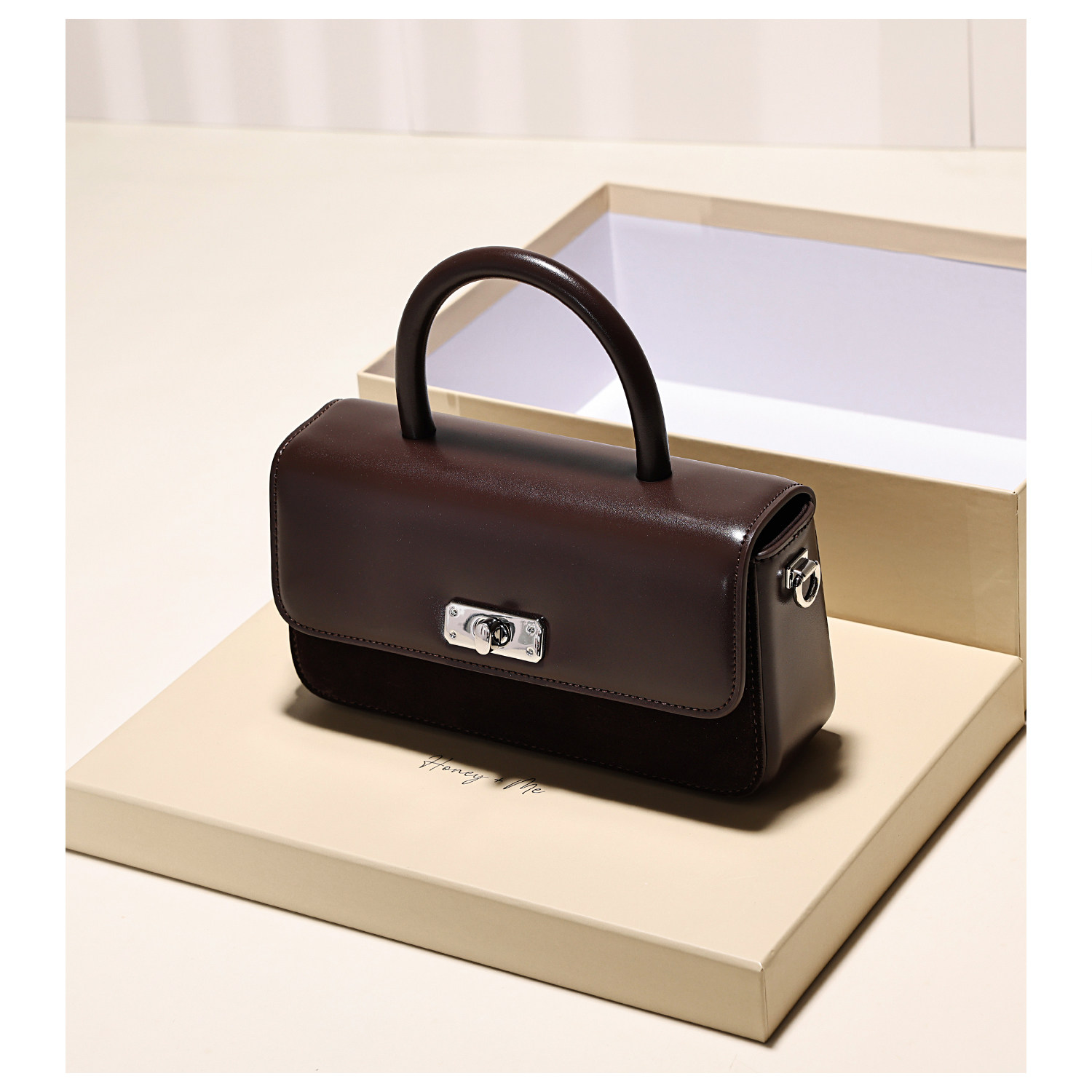 GXFMOD小众设计简约真皮小方包女2025秋冬高级感百搭单肩包斜挎包,淘宝优惠券,粉丝福利购,淘宝优惠卷