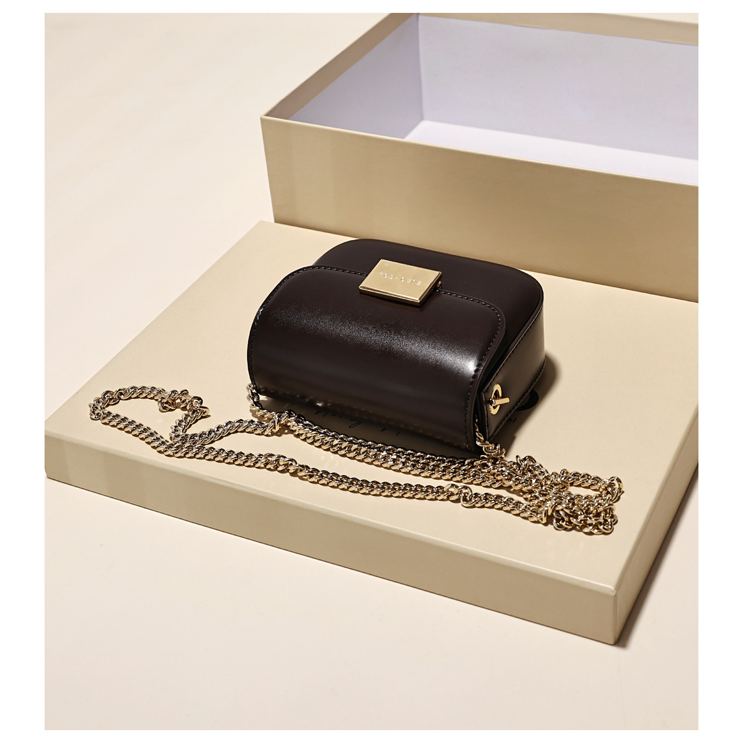 GXFMOD小众设计高级感真皮ins风小方包女2025百搭迷你链条斜挎包,淘宝优惠券,粉丝福利购,淘宝优惠卷