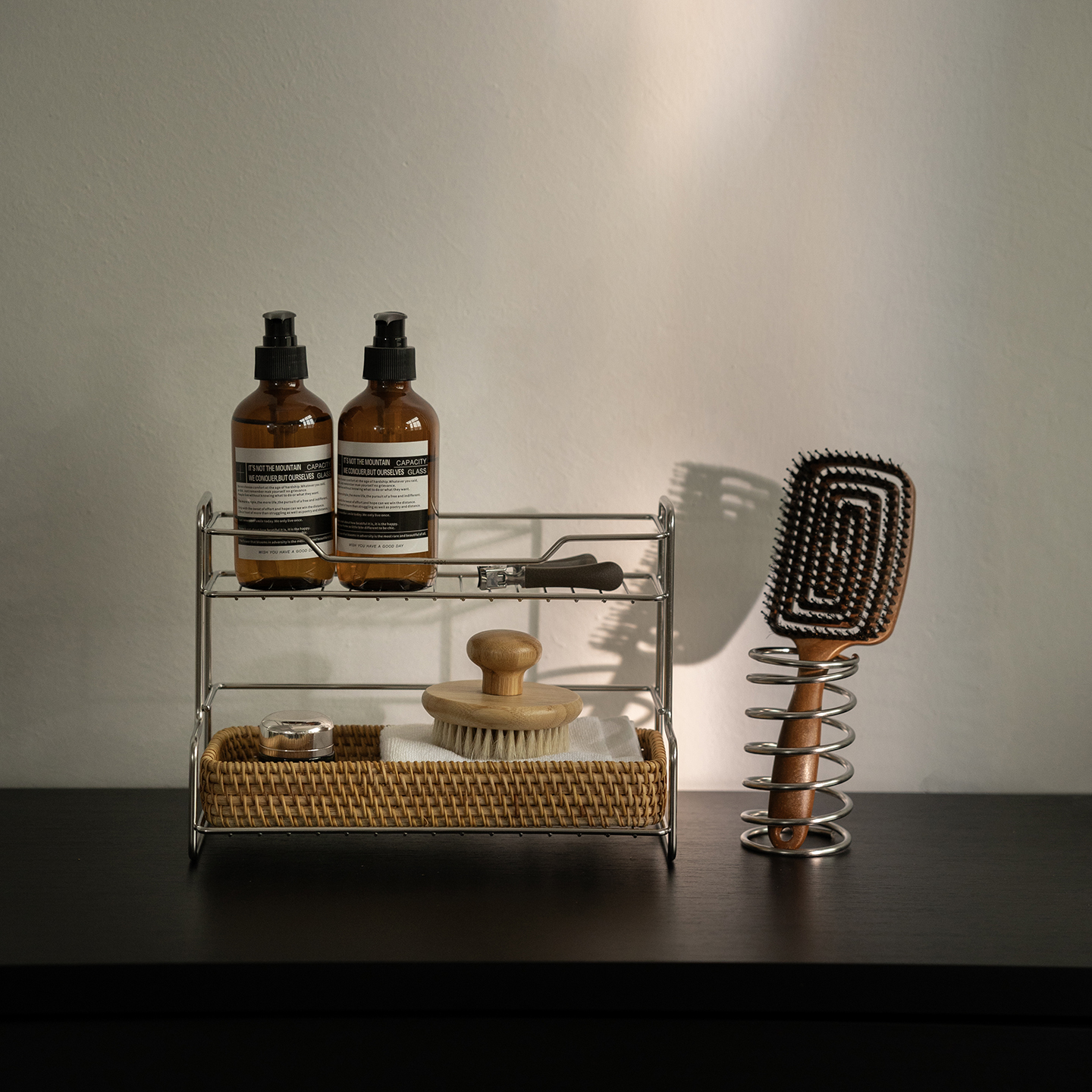 shy pear羞梨 收纳架 不锈钢桌面化妆品收纳梳妆台玄关杂物置物架 - 图1