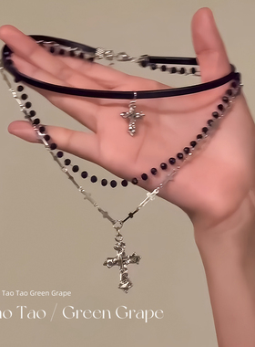 甜酷风黑色十字架项链女串珠多层叠戴y2k亚文化锁骨链choker配饰
