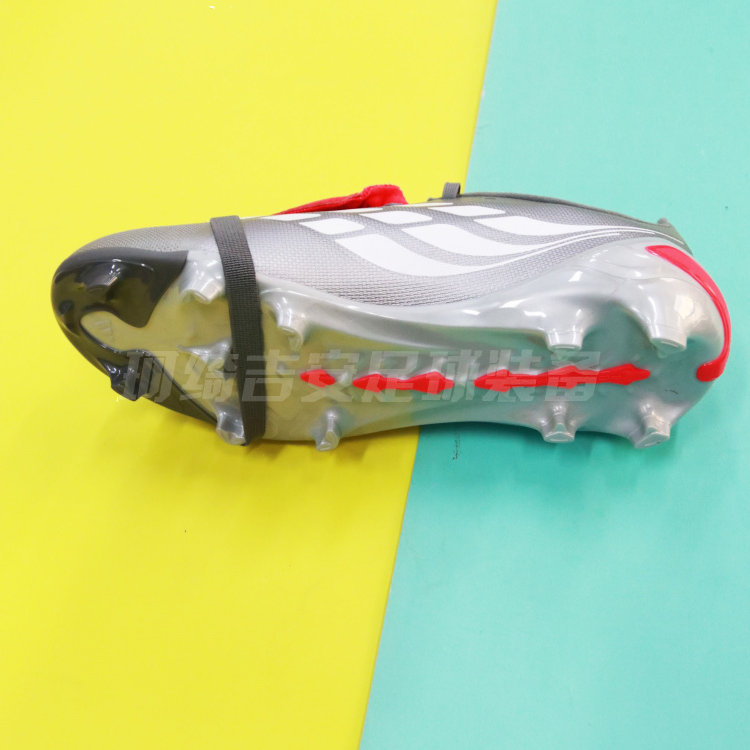 ADIDAS 猎鹰26 PREDATOR中端FG翻鞋舌天然草儿童足球鞋JR3312